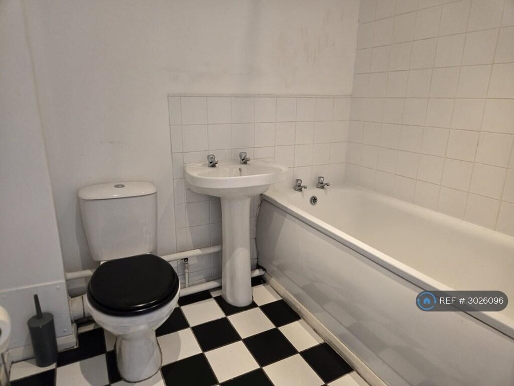 Apartment in London - View 3