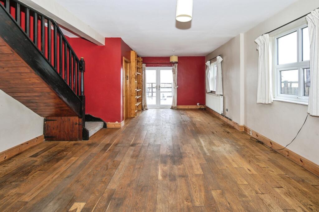 House in North Warwickshire, Hartshill - View 5