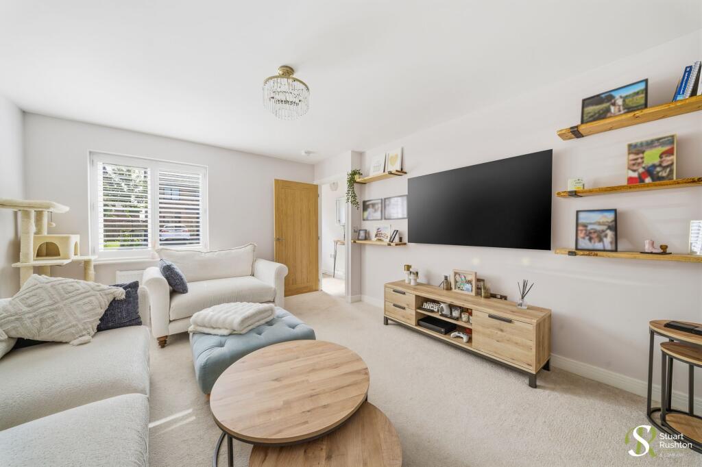 6, Holt Road, Knutsford, WA16 photo 3