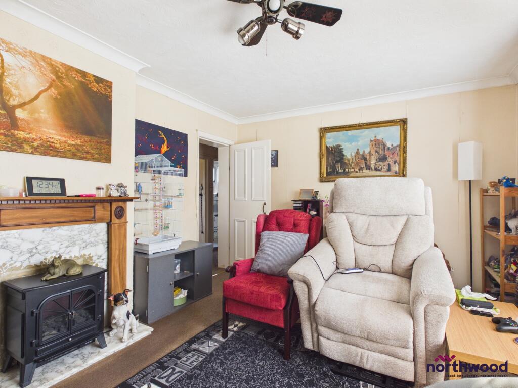 Apartment in Hove, West Blatchington - View 3