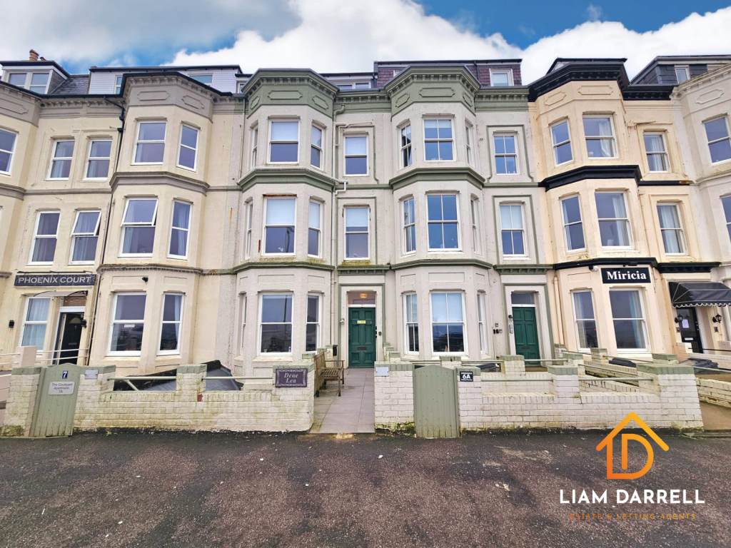 2-bed flat on Rutland Terrace, Scarborough, North Yorkshire, £155,000