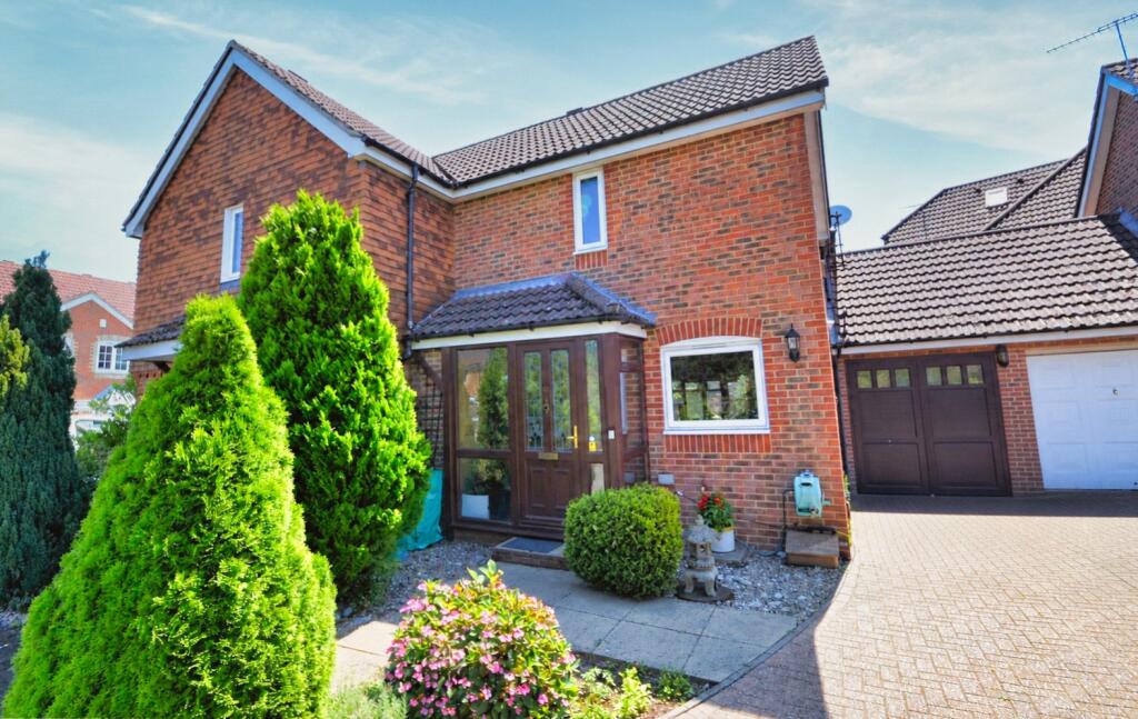 Main image of property: Tanners Mead, Edenbridge, Kent, TN8