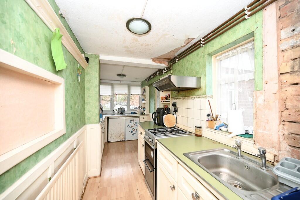 House in Rugby, Warwickshire - View 5