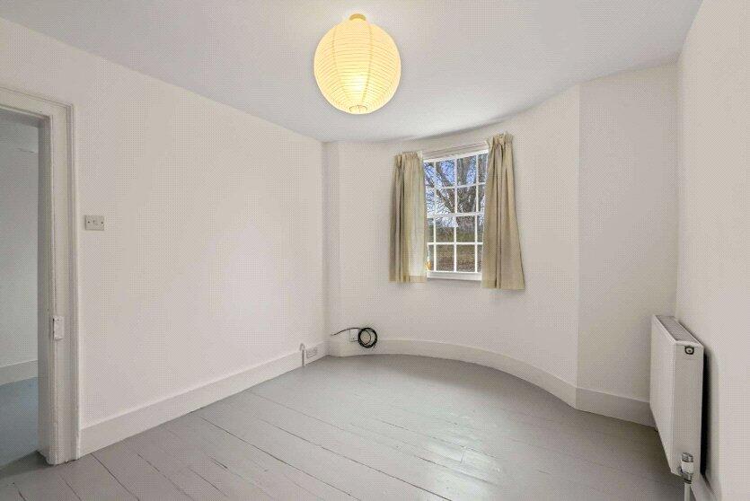 Apartment in Twickenham - View 4