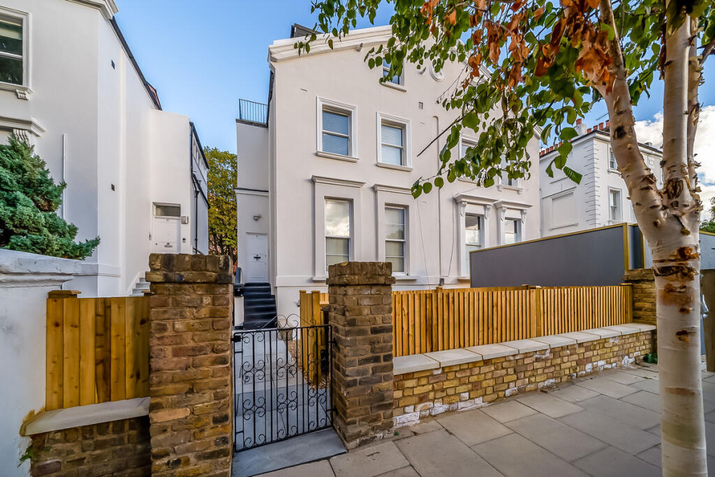 Apartment in London, South Hampstead - View 3