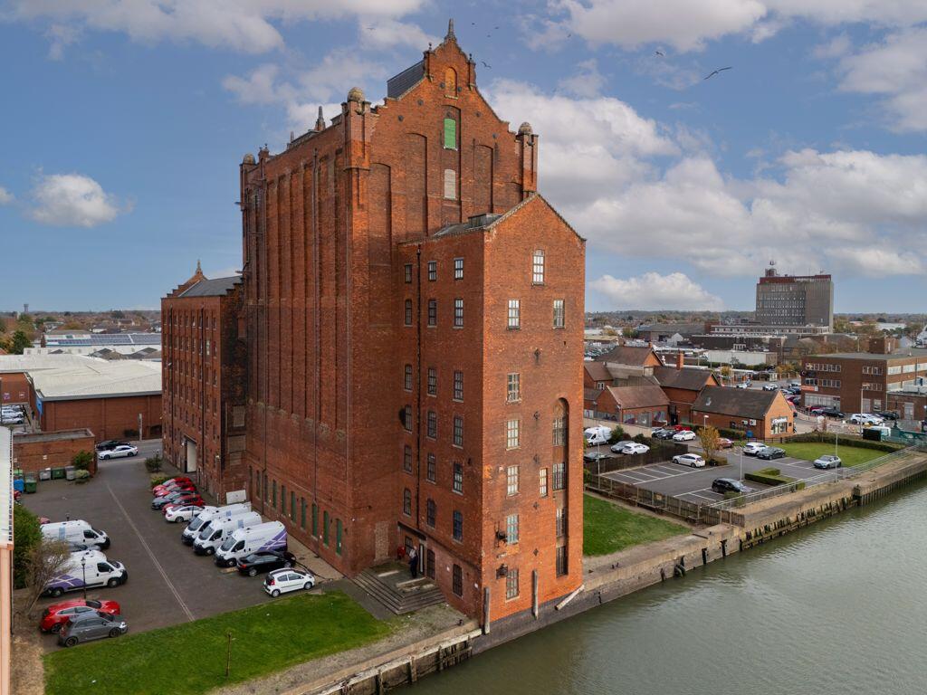 Main image of property: Victoria Street, Grimsby