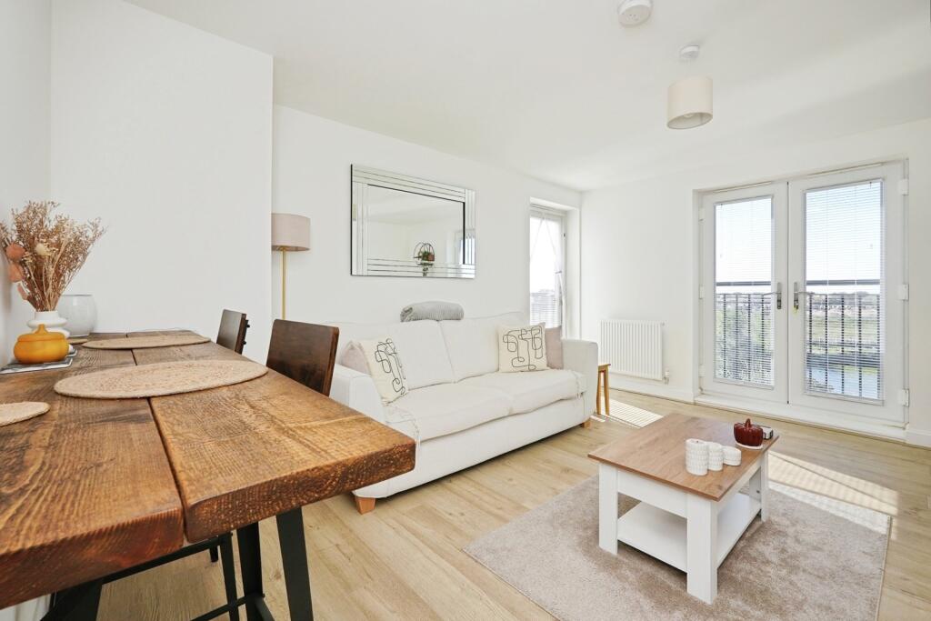 Dearman Crescent, HYTHE, Kent, CT21 photo 4