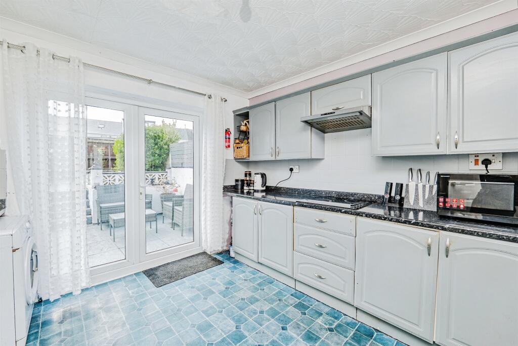 House in Cardiff, Llanharan - More