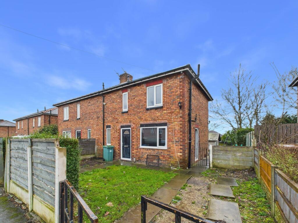 Main image of property: Lynton Road, Tyldesley, M29
