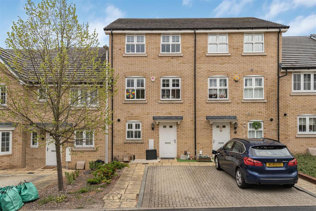 Main image of property: Hambleton Way, RG41