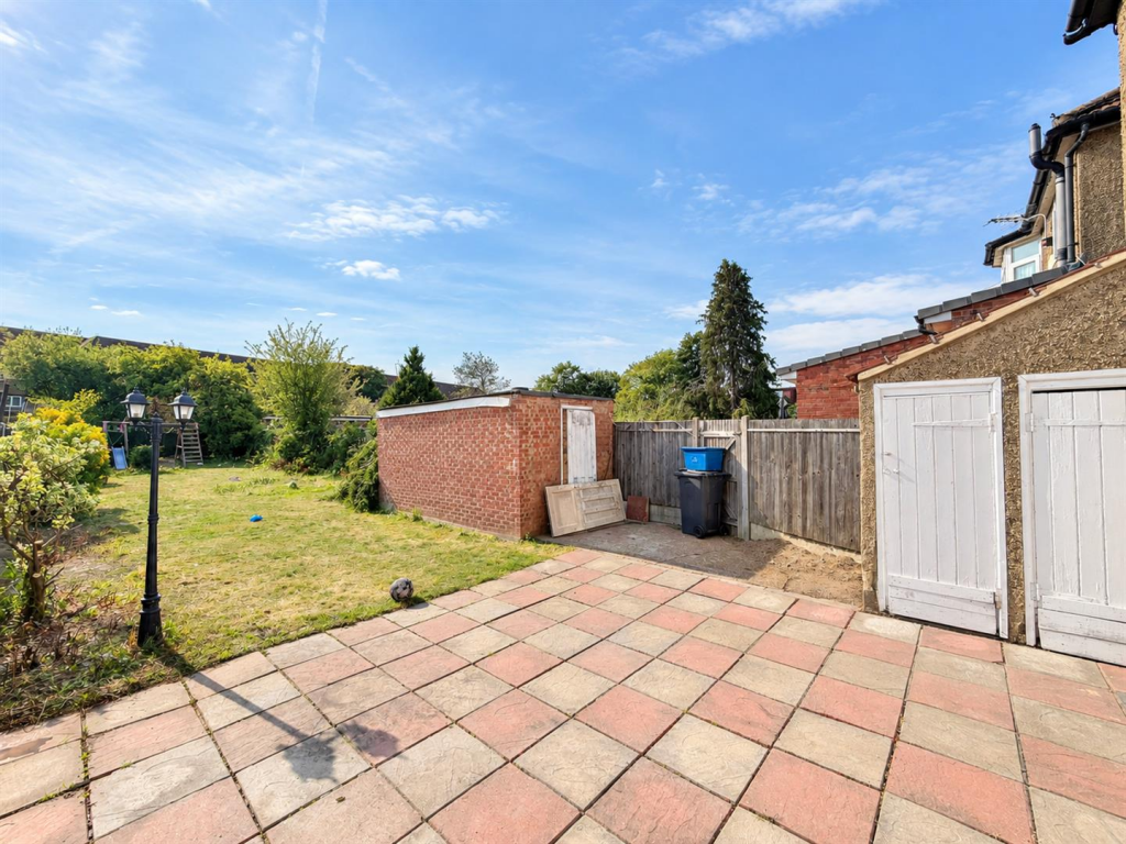 House in Twickenham - View 5