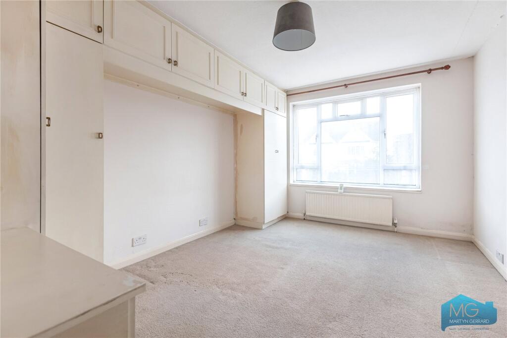 Windsor Court, Friern Barnet Lane, Friern Barnet, London, N11 - View 6