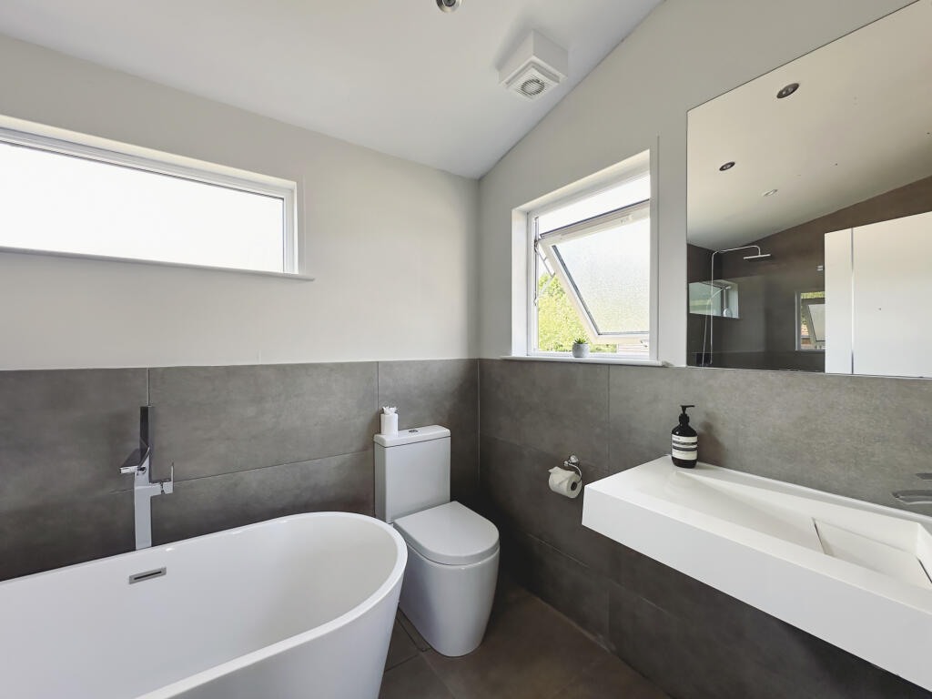 Dream Lodge Bella Vita, Cherry Bird Lodge Escape, Hambridge Lane, Newbury, Berkshire, RG14 5LZ photo 4