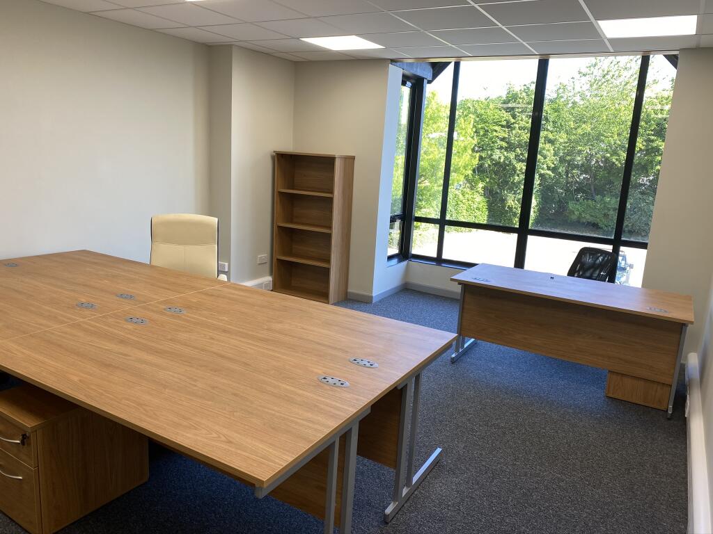 Suite 9 with Large Bay Window