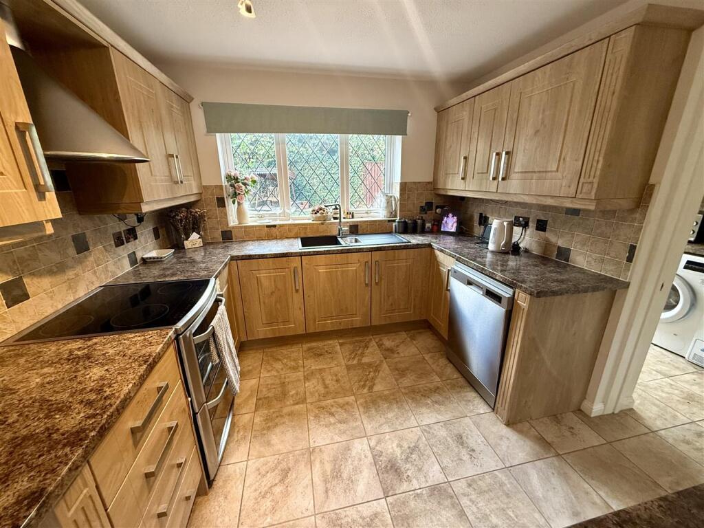 House in Swindon - View 5