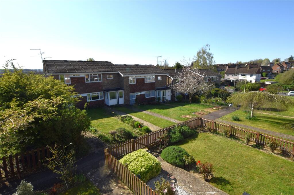Dove Court, Alton, Hampshire, GU34 - View 4