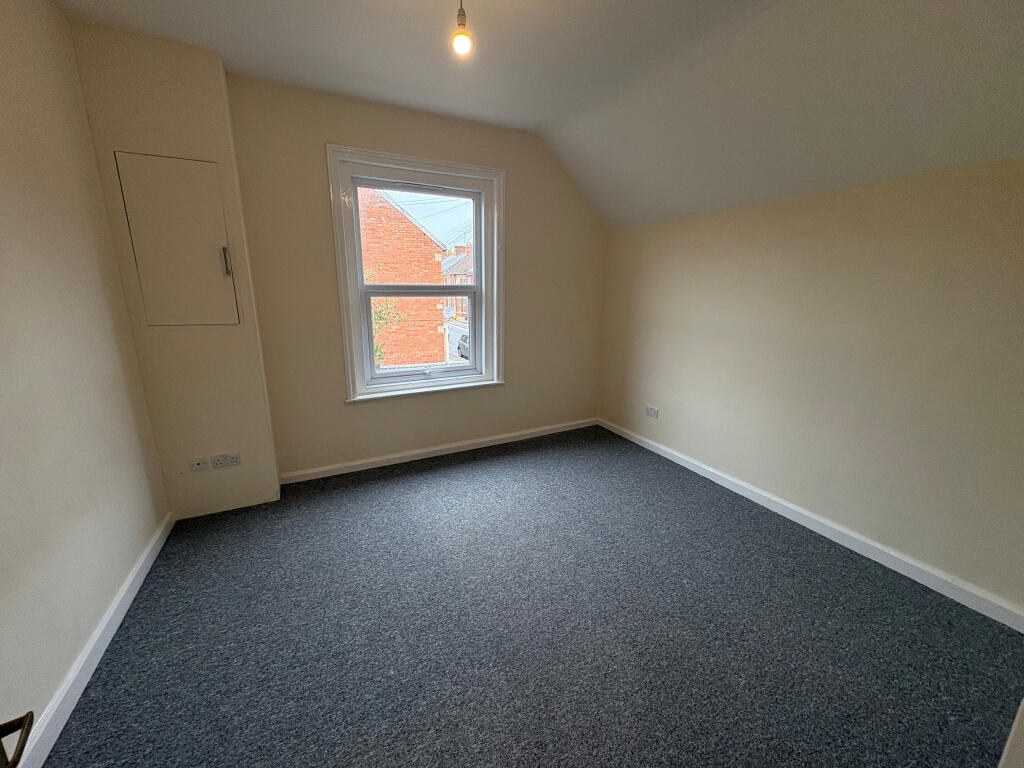 Apartment in Yeovil, Preston Plucknett - View 5