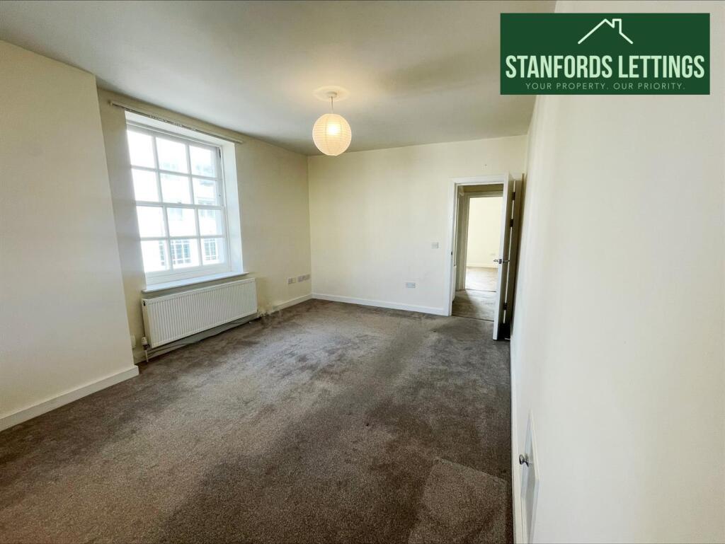 Flat 2, 84 - 85 Western Road, Brighton photo 2