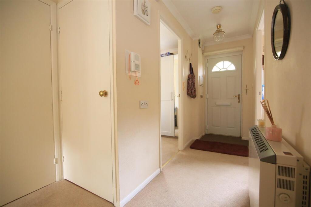 House in Rugby, Dunchurch - View 2