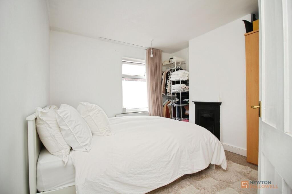 House in Charnwood, Syston - More