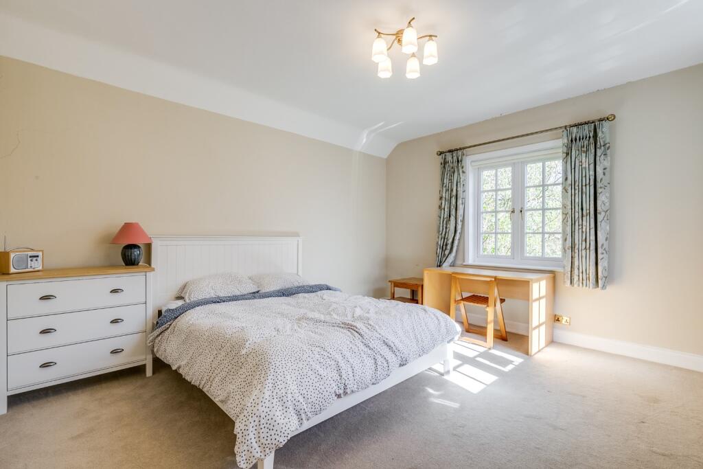 Additional image 13 of High Oaks Road, West Side, Welwyn Garden City, Hertfordshire, AL8