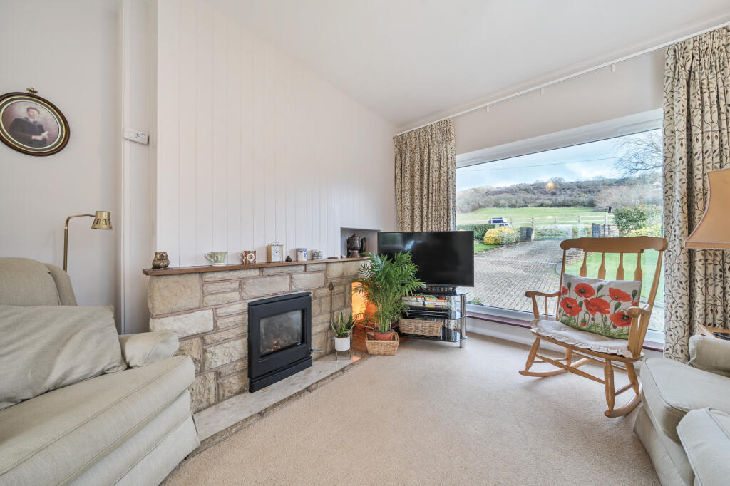 Butts Lane, Woodmancote, Cheltenham, GL52 photo 3