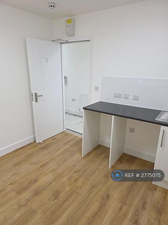 1 bedroom flat share for rent