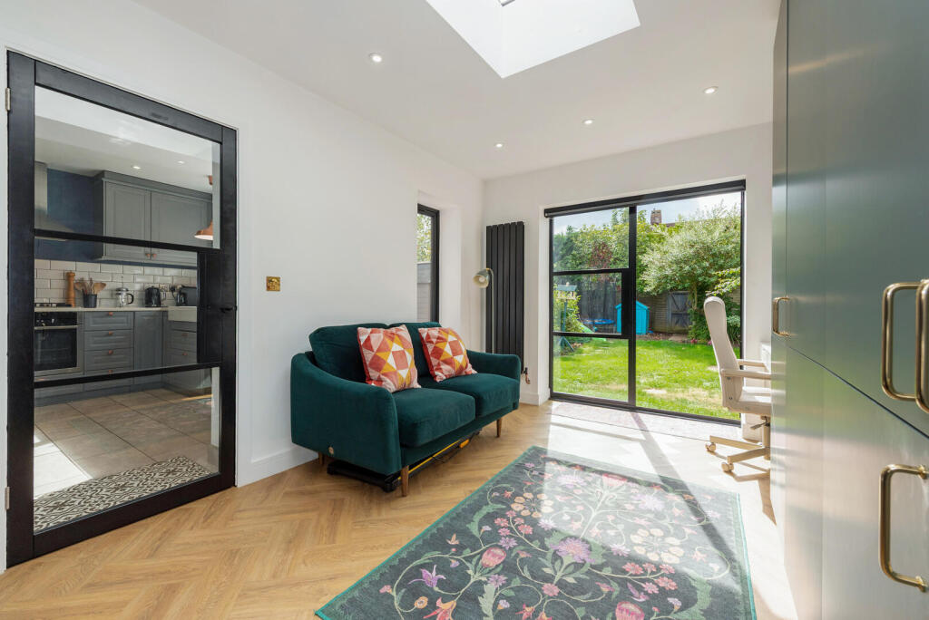 House in Southampton - View 5