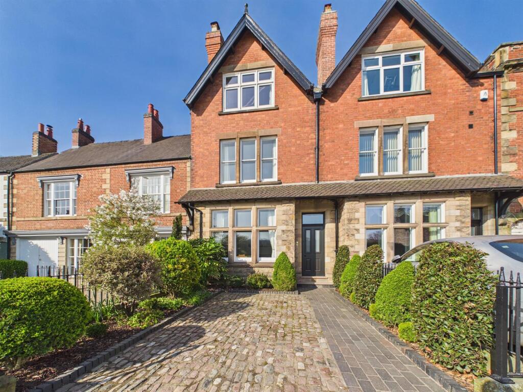 4-bed house on The Woodlands, Town Street, Duffield, Belper, £600,000