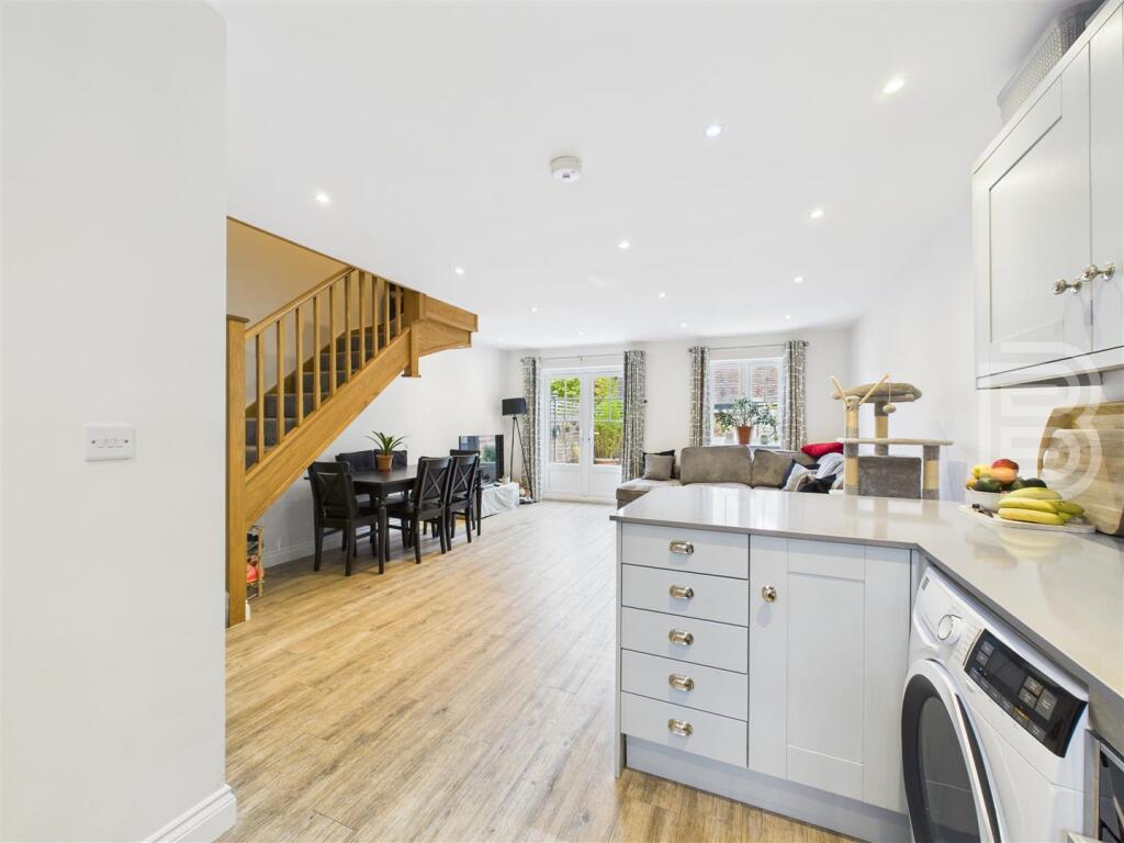 House in Rugby, Hillmorton Paddox - View 4