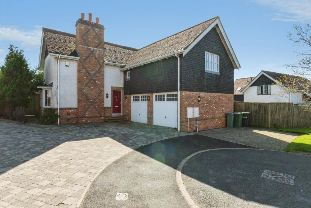 Main image of property: Ingol Lane, Hambleton, Poulton-le-Fylde, Lancashire, FY6