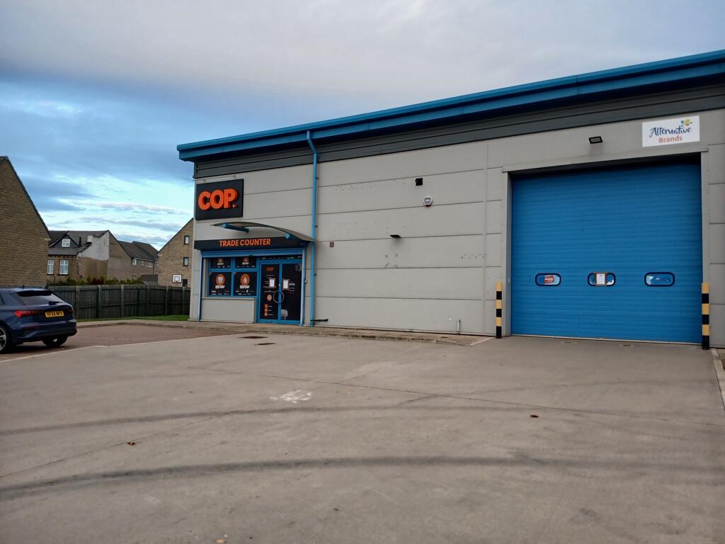 Additional image 7 of Unit 8, Wellington Business Park, Sticker Lane, Bradford, West Yorkshire, BD4 8AL