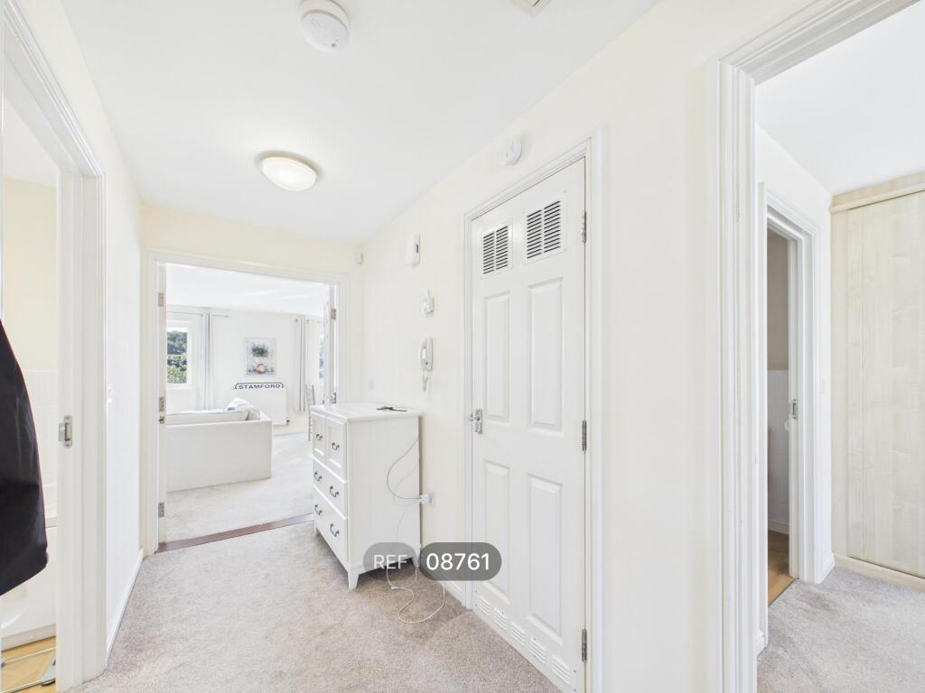 Apartment in Peterborough - More