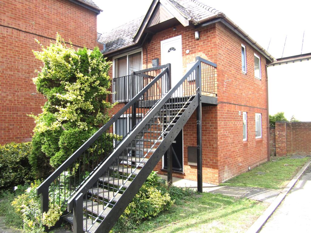 Main image of property: Westholm Court, Bicester, Oxfordshire