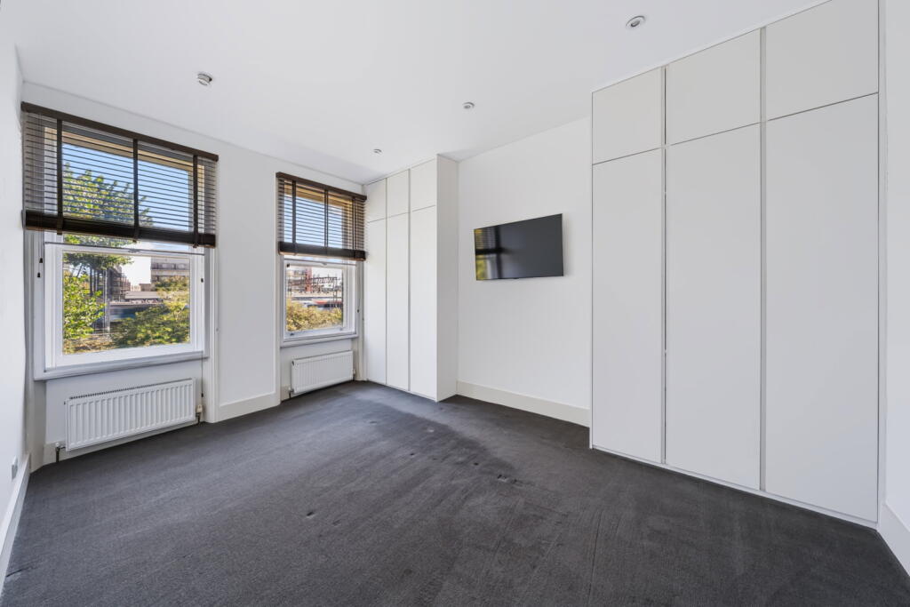 Apartment in London - More