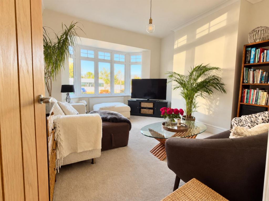 Upwick Road, Eastbourne, BN20 8NA photo 3