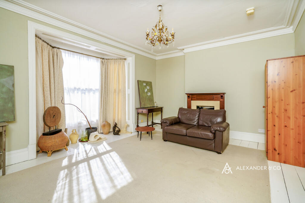 Main image of property: Market Square, Bicester, Oxfordshire, OX26