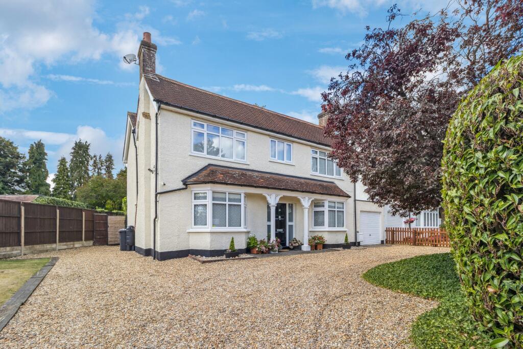 Main image of property: Parkfield Avenue, Amersham