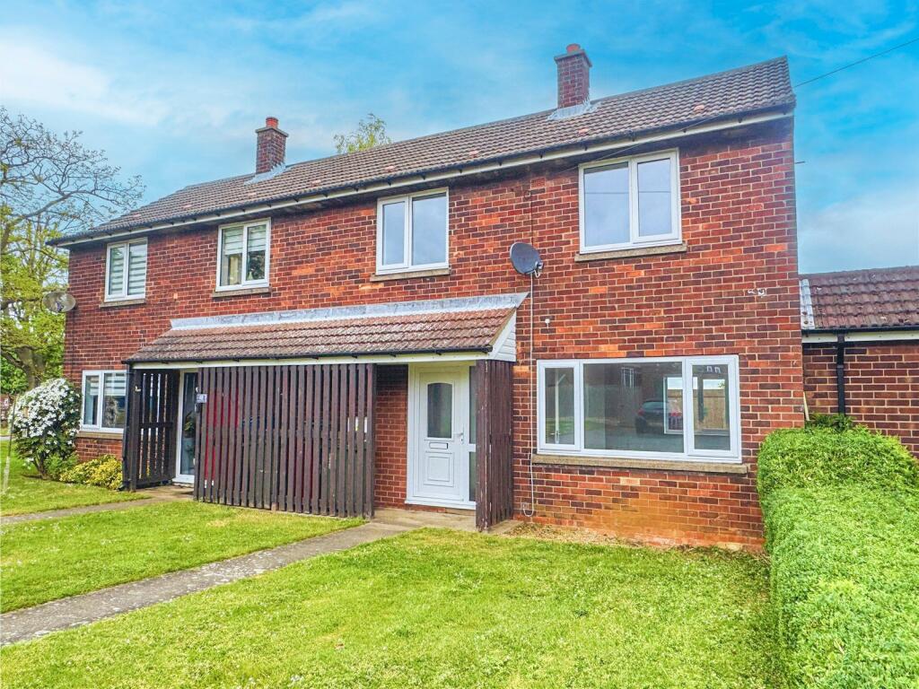 Main image of property: Henlow Close, Kirton Lindsey, North Lincolnshire, DN21