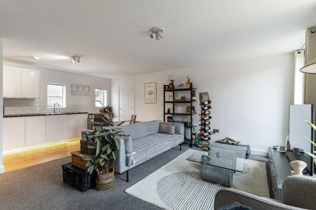 Bewick Mews, Hungerford, Berkshire, RG17 0QS photo 3