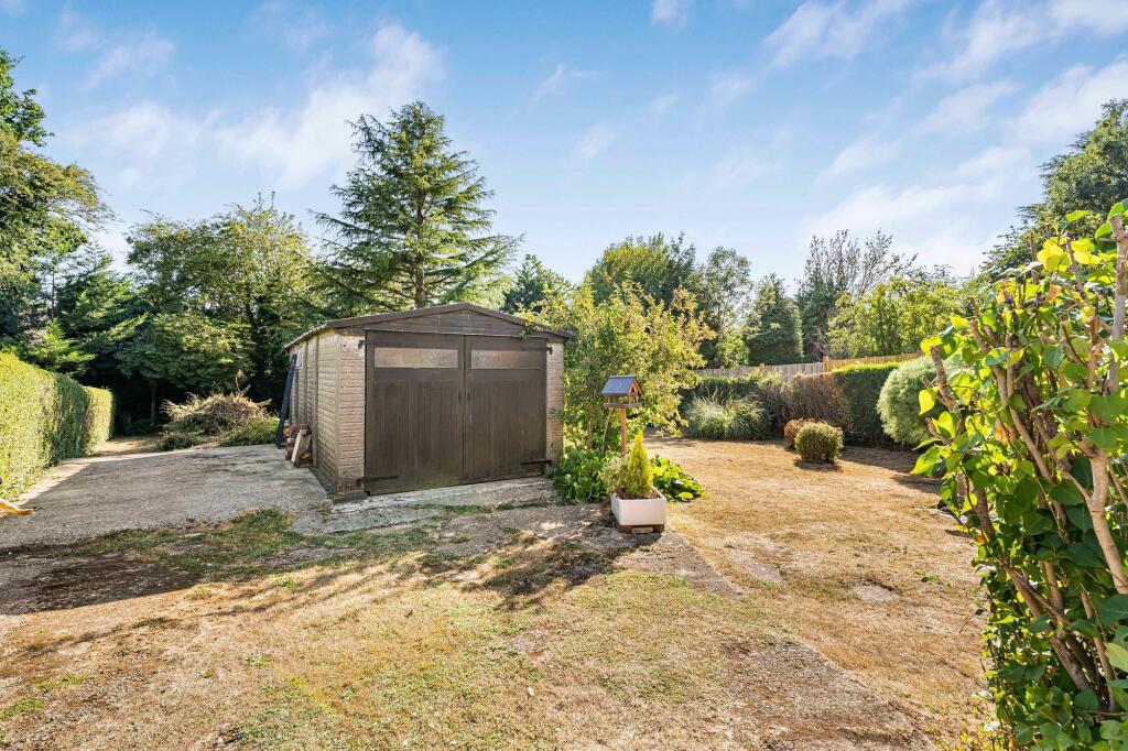 House in Stokenchurch, Buckinghamshire - View 4
