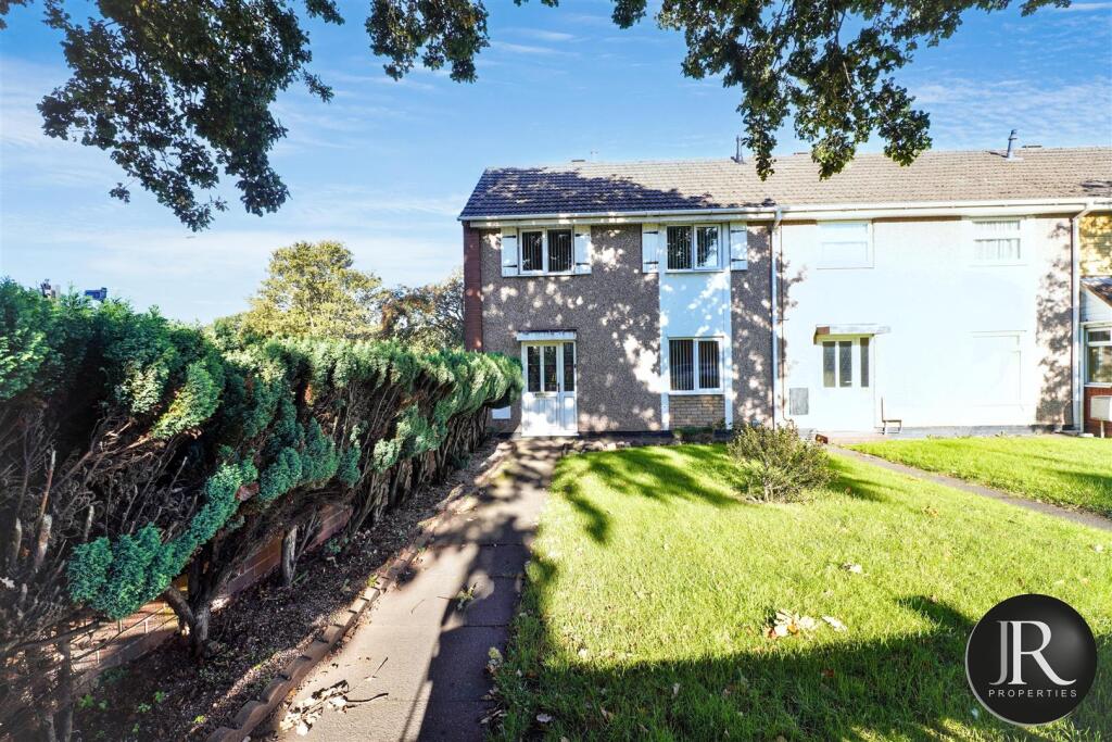 3-bed semi-detached on Netherstowe Lane, Lichfield, £225,000