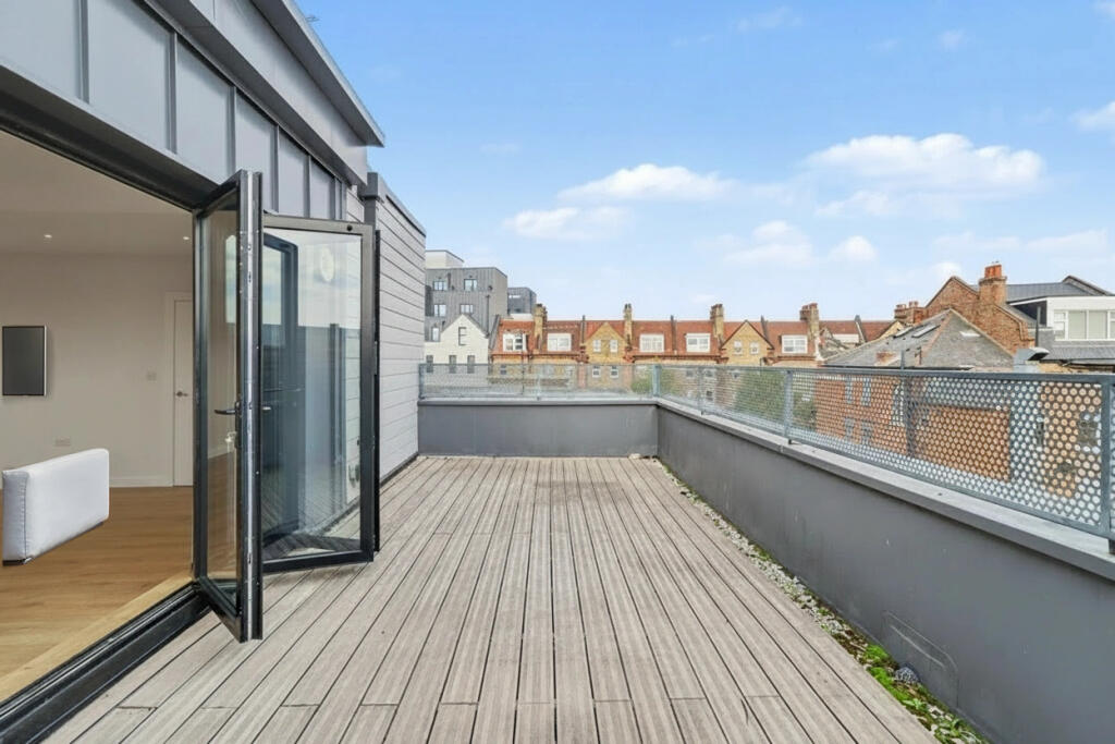Apartment in London - View 2