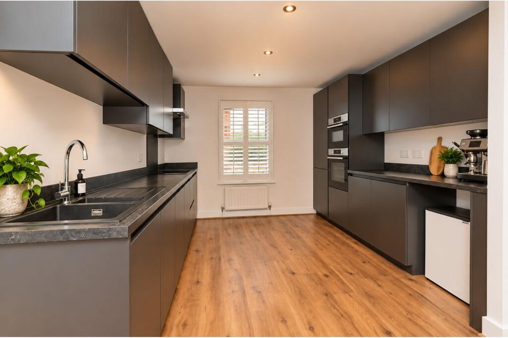House in Leicester - View 5