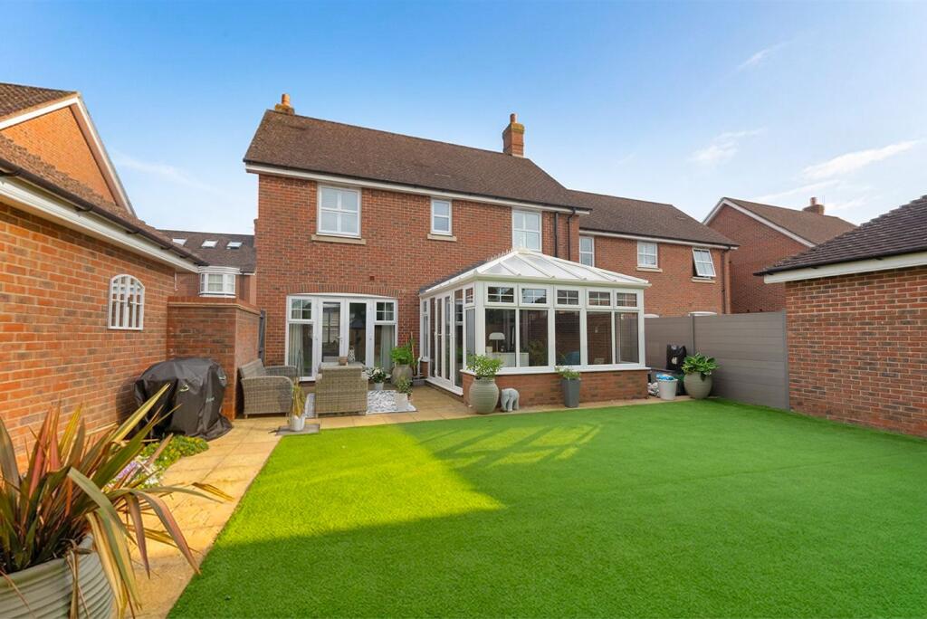 Main image of property: AIR CONDITIONING INSTALLED - Atlas Close, Kings Hill, West Malling, Kent, ME19 4PS