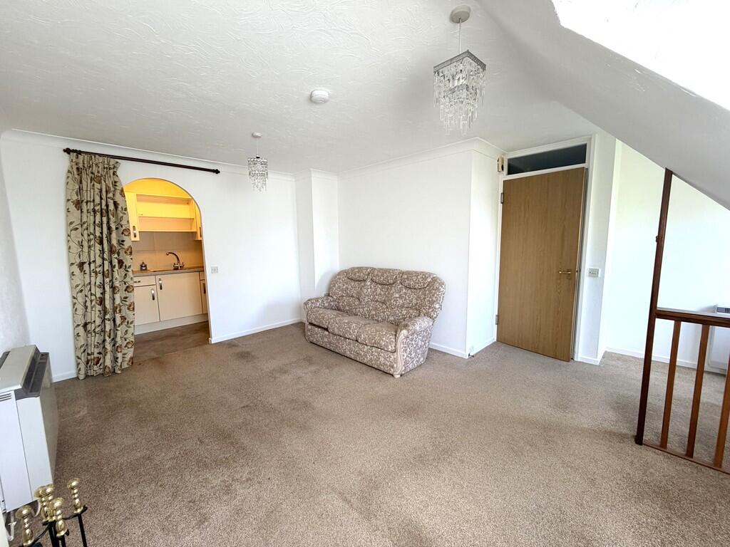 Apartment in Poole - View 4