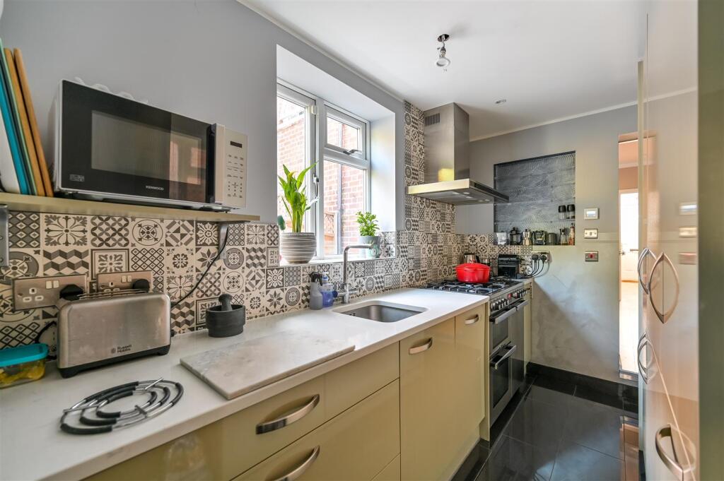 House in Reading - View 5