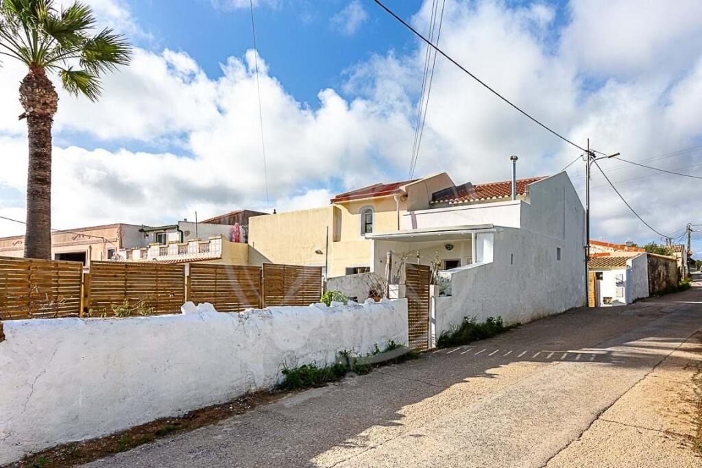 Main image of property: Algarve, Moncarapacho