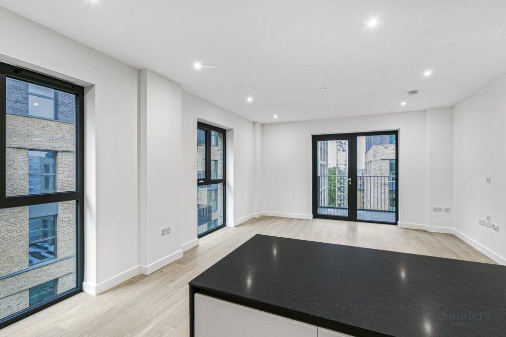 Apartment in London - View 5