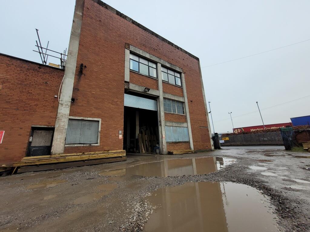 Main image of property: Cauldon Locks, Shelton New Road, Stoke-On-Trent, Staffordshire, ST4 7AB